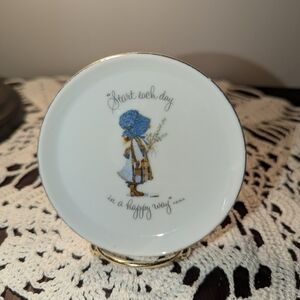 Charming Blue and White Decorative Plate